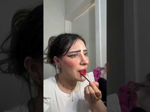 Jajajaja soy yo, que les decía #humor #amigas #maquillaje #asmr #enemigo