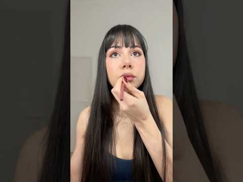 ASMR Lip combo 💋 #asmr #asmrvideo #asmrmakeup #asmrmakeuptriggers #lipcombo