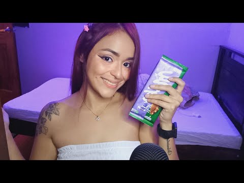 ASMR | Comiendo chocolate y hablándote sobre mi ❤️🍫