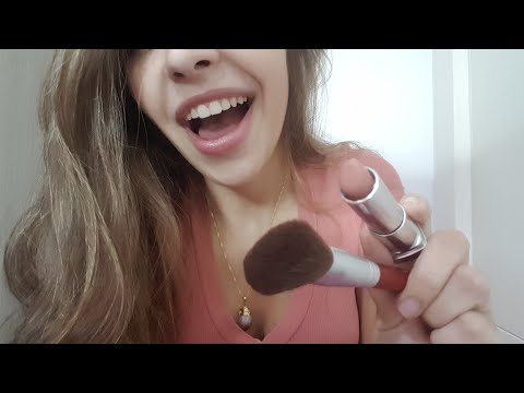 ASMR AMIGA MAQUIANDO VOCÊ