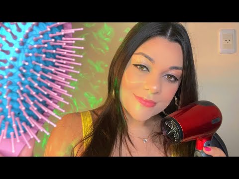 ASMR: CUIDANDO DO SEU CABELO (SONS DE ESCOVA E TESOURA)