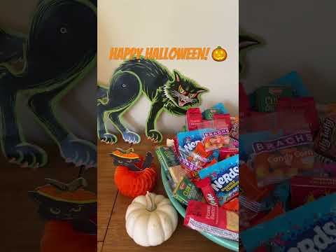 Happy Halloween to all you ghouls and guys!! 👻