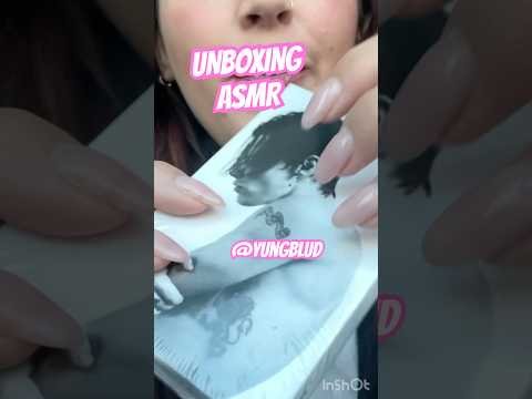 Unboxing audiocassetta Idols by @yungblud 💞 ASMR