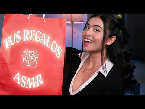 Compañera de Trabajo Te ama y te da tus regalos navideños 🥰 | ASMR