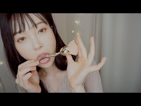 ASMR Plastic Chewing Mouth Sounds & Brushing 브러쉬 다각 다각 입소리 メイクブラシ口音