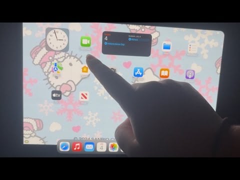 asmr what’s on my ipad ♡ (whispering, mouth sounds)