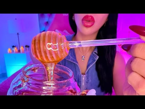 ASMR 🍯TE DOY DE COMER MIEL🍯 porque estás enfermito de la garganta 