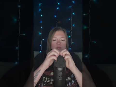 scratching or tapping? you have to pick. (asmr)