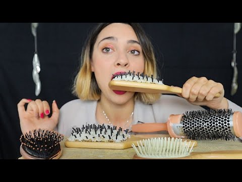 MANGIO UNA SPAZZOLA | Edible HairBrush ASMR Eating Sounds