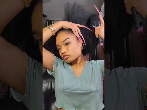 ASMR Scissor hands doing her hair 😳🫣 #shorts #asmr