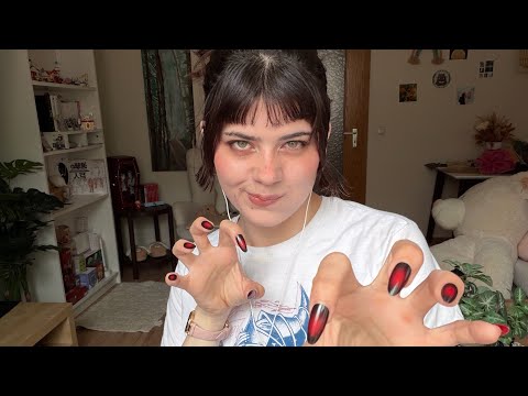 ASMR | Tapping with LONG Nails💗 (Vinyl, Figurines, Screen, Fabric Scratching..)