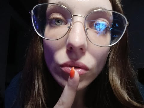 ASMR | Sussurrando BEM perto