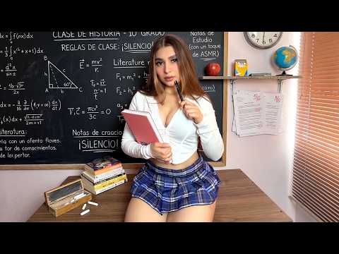 Tu compañera de clase TE COQUETEA | ASMR