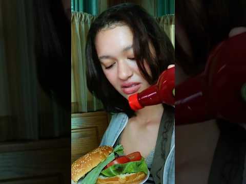 a cena do ketchup em crepúsculo #asmr #asmrvideo #asmrsounds #pov #roleplay