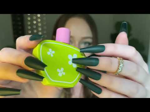 *one minute asmr* fast tapping on green objects (no talking)