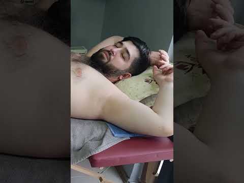 ASMR RELAXING CHEST MASSAGE ASMR #massage #easyturkish #relax #chiropractor #challenge #satisfying