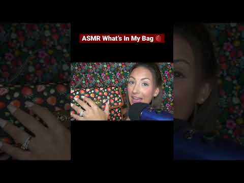 ASMR What’s In My Bag 🍓