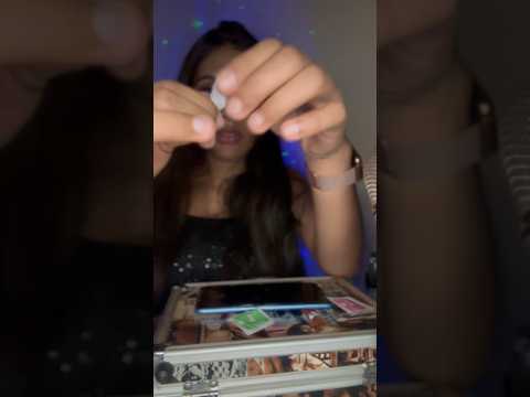 Asmr trocando película #asmr #asmrcommunity #asmrroleplay #asmrshorts