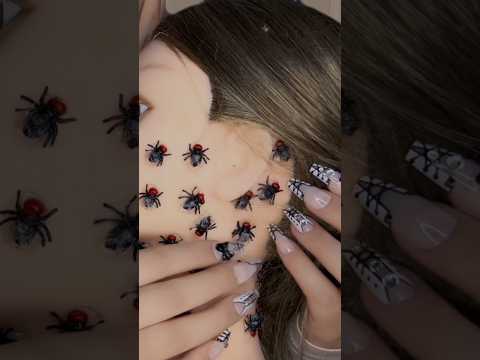 Neck Scratching #asmr #satisfying #visualtingle #tingles #relax #relaxing #hair