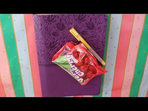 BIBLE READING VERSE LUKE ASMR JUMBO CHERRY CHEWING GUM SOUNDS/PAGE TURNING