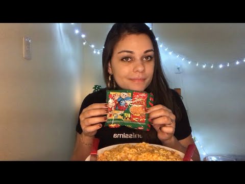 ASMR: COMENDO MIOJO DE TOMATE  - TURMA DA MÔNICA