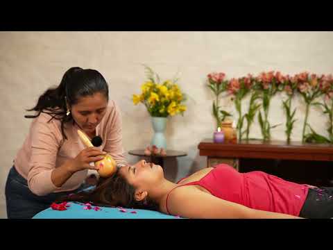 Masaje ASMR de cuerpo completo con Doña Esperanza: susurros, relajación, cosquillas y hormigueo 😴
