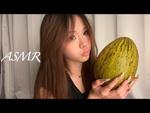 ASMR 🍈 with random trigger items in my living room 