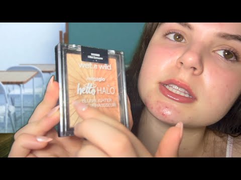 ASMR random girl does your makeup in class roleplay!! 💋💄💋