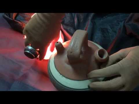 Tapping on Spanish Botijo  {{ ASMR }}