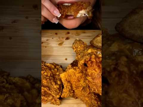 Do you hear that? 🤯 #asmr #food #yummyfood #jollibee