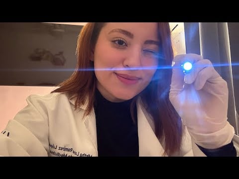DOCTORA TE REVISA DESPUÉS DE UN ACCID3NTE