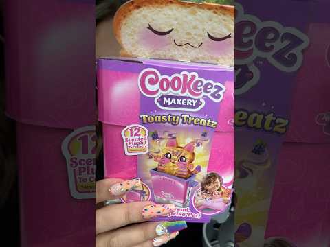 Unboxing this yummy treat TOY 🍞🍩  #asmr #toys #toyunboxing #asmrtoys #bestlifebybrooke #asmrsounds