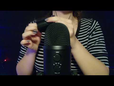 ASMR - 11 Minutes Of Pretty Fast Tapping (Random Items) [No Talking]