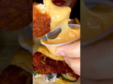 EATING DAVE’S HOT CHICKEN #asmr #chicken #mukbang
