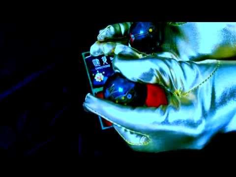 Chinese balls 保定健身球 -Meredian balls and shiny gloves {{ ASMR }}