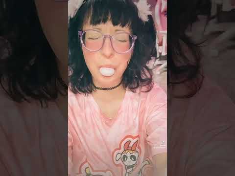 bubble me #bubblegum #mouth #shortsvideo #legs