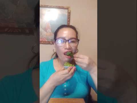 JALOPENO WITH GUACAMOLE #shortsfeed #mukbang #eating #chilli #viralshort #viralvideo #everyone