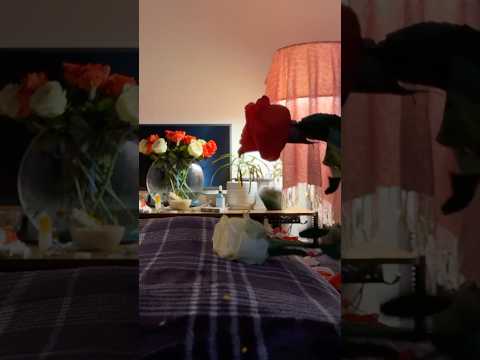 Tapping that grounding 🌹 energy into your body. #oddlysatisfying #asmrvideos #reiki #energyhealing