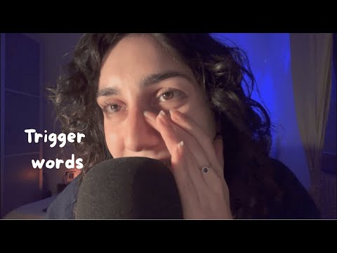 ASMR TRIGGER WORDS CHE TI FARANNO VENIRE I BRIVIDINI (close whispering)