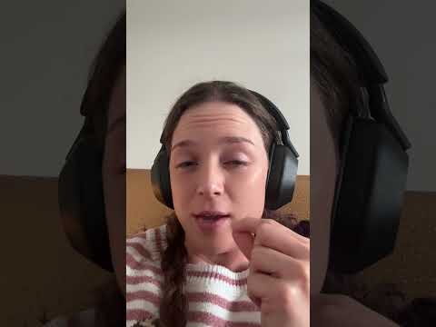 STOP holding your mic like that!