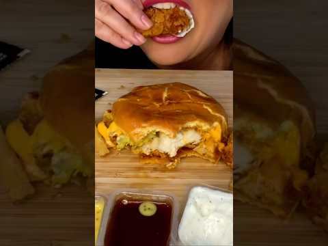 KFC SPICY FRIED CHICKEN WINGS #asmr #chicken #friedchicken #kfc #food #eat #mukbang
