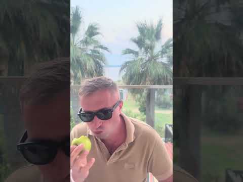 The Crunchiest Green Apple You’ll Hear Today! 🍏 ASMR #shorts