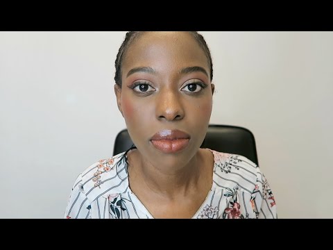 Realistic Everyday Lipgloss Application