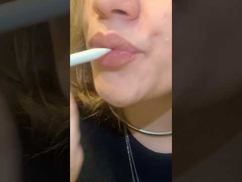 ASMR 1 minuto - spit paiting #asmr #relax #visualtingle #spitpainting