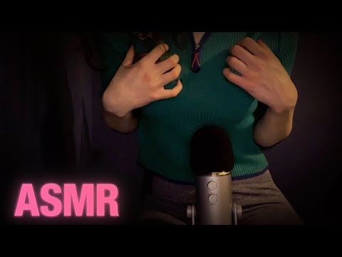 ASMR ✨ Fabric & Skin Scratching ✨ Jumper/Sweater & Leggings Triggers ⚡️ Blue Yeti Sounds ✨No talking