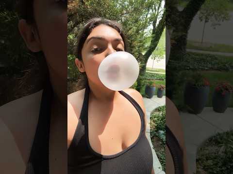 BUBBLE GUM ASMR | blowing bubbles popping sounds outside #chewinggum #bubblegum