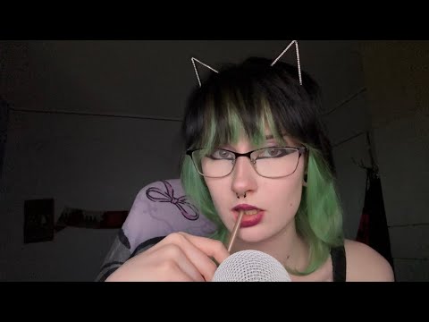 ASMR spit painting😝