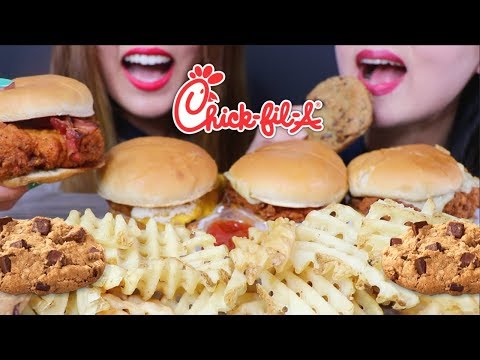 ASMR CHICK-FIL-A Chicken Cheese Sandwich + Chocolate Chunk Cookies 치킨 샌드위치 리얼사운드 먹방 | Kim&Liz ASMR