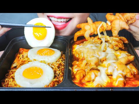 ASMR CHEESY SPICY CHICKEN FEET X SAMYANG KIMCHI FIRE NOODLES , EATING SOUNDS | LINH-ASMR