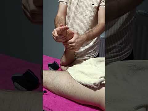 TURKISH MASSAGE THAT RELAXES AND ENERGIZES THE FEET #satisfying #relaxing #asmr #shorts